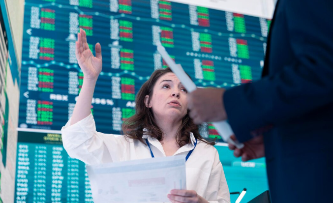 The S&P 500's Dangerous Illusion: Why 5 Stocks Are Masking a Massive Market Correction