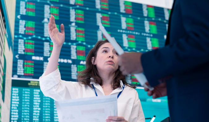 A Hidden Recession? The Warning Signs Emerging Beneath America’s Booming Stock Market